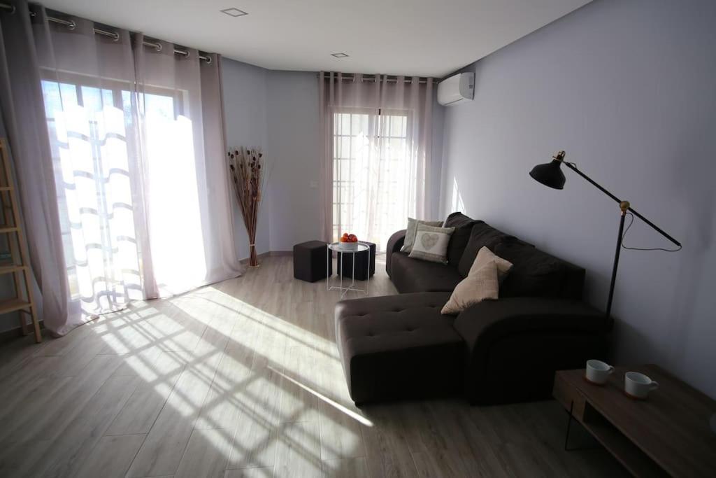 Girassol - Bright, Modern, Well Located Apartment Olhão المظهر الخارجي الصورة